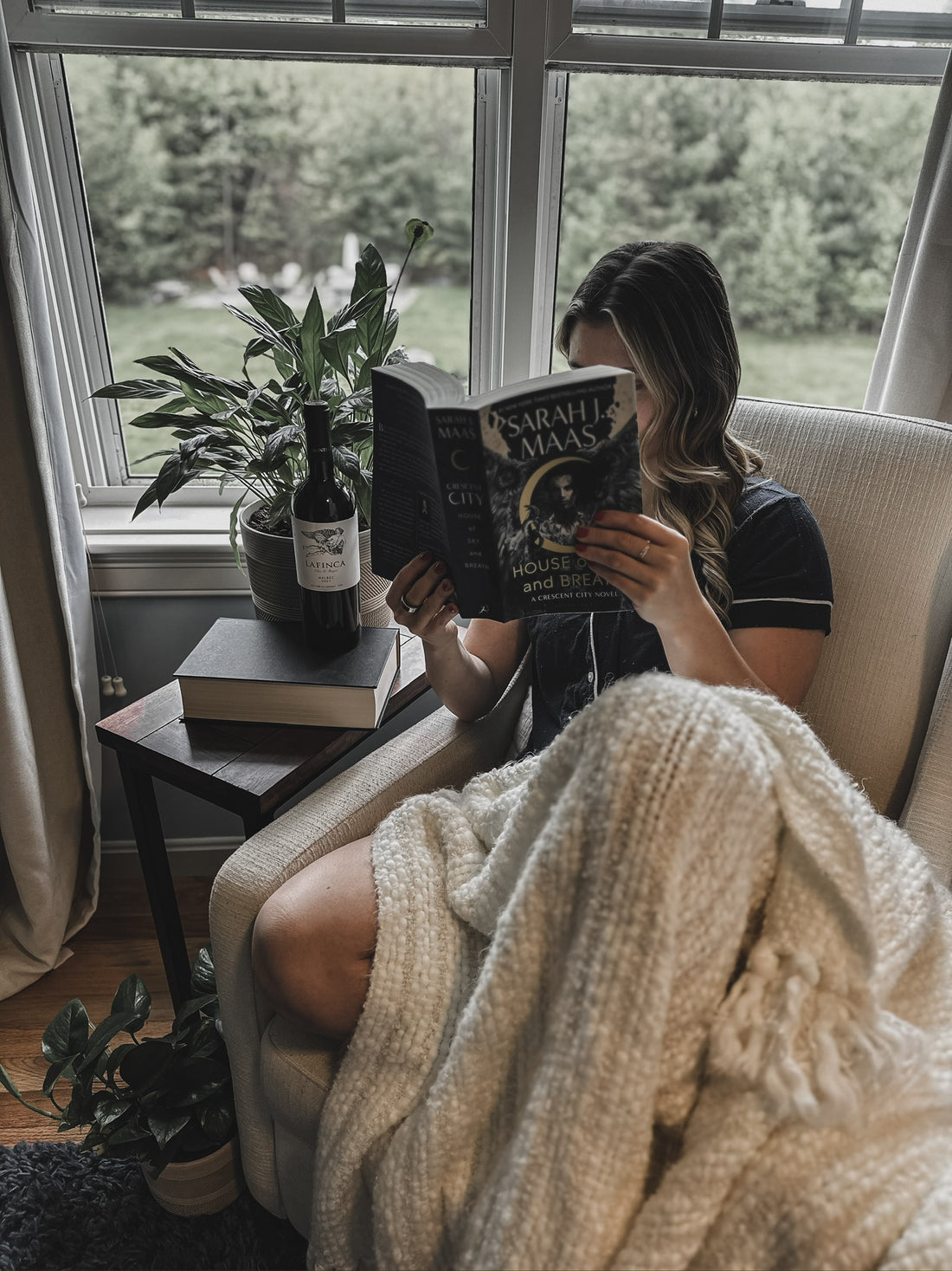 Crescent City: House of Sky and Breath